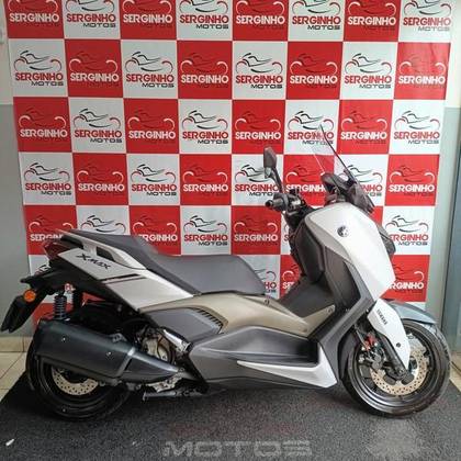 YAMAHA XMAX 250 CONNECTED ABS 